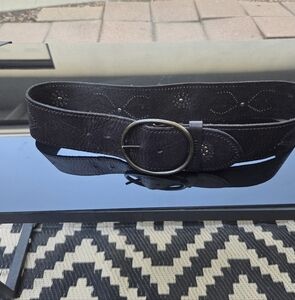 Ted Baker Black Leather Belt Features Rhinestones Oblong Buckle 2.5"